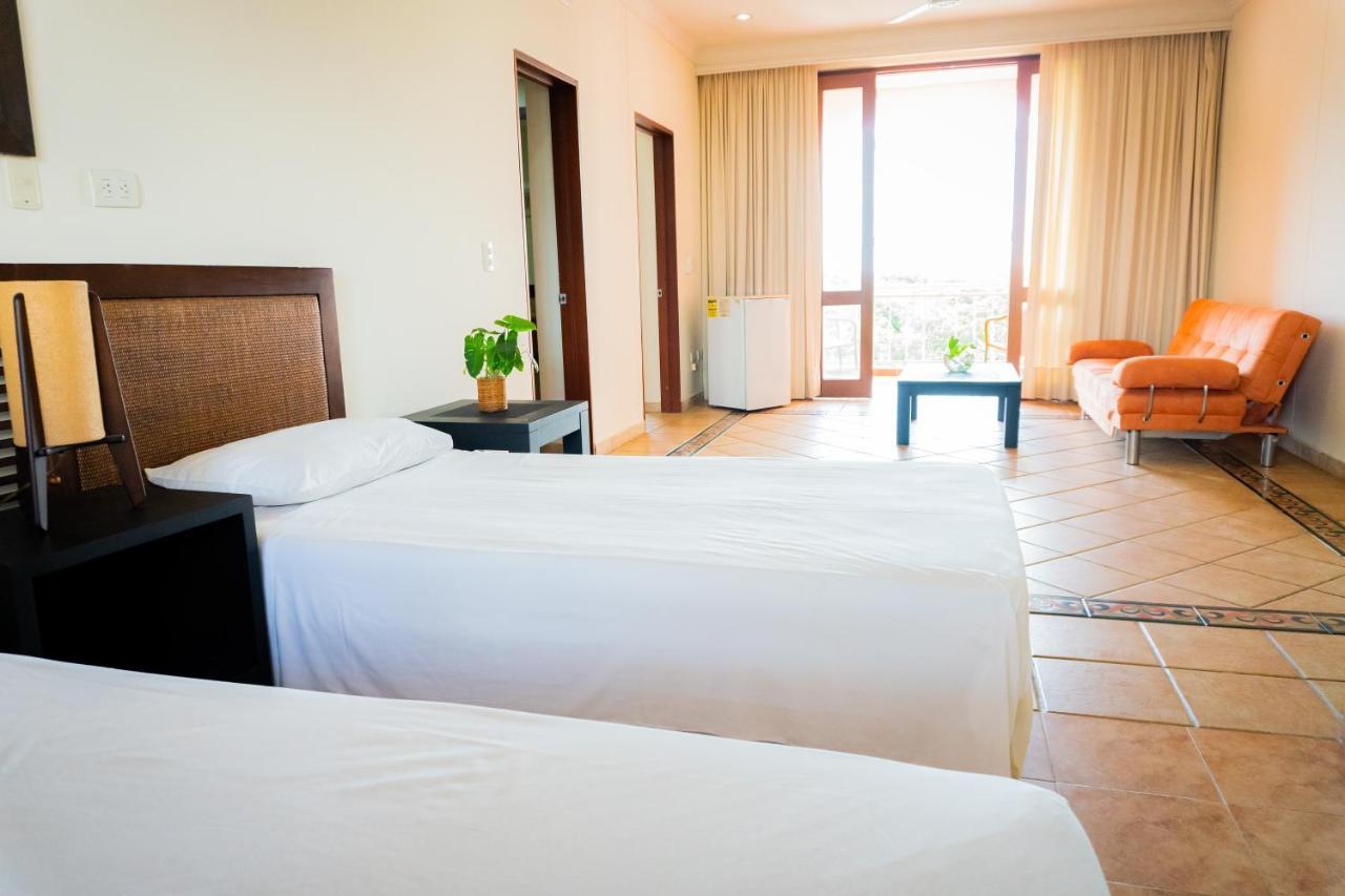 Hotel Penon Suites ヒラルドット エクステリア 写真