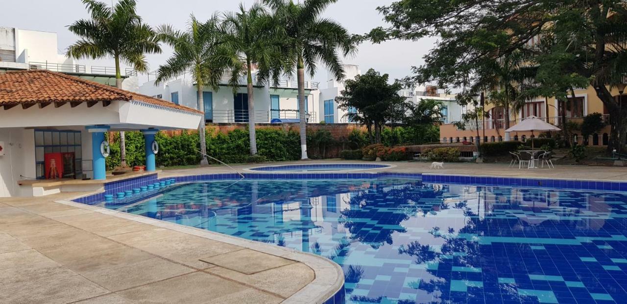 Hotel Penon Suites ヒラルドット エクステリア 写真